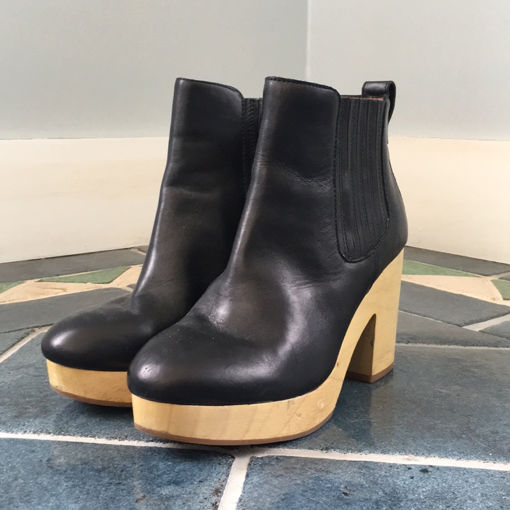 Madewell Marco wooden Chelsea clog boots.